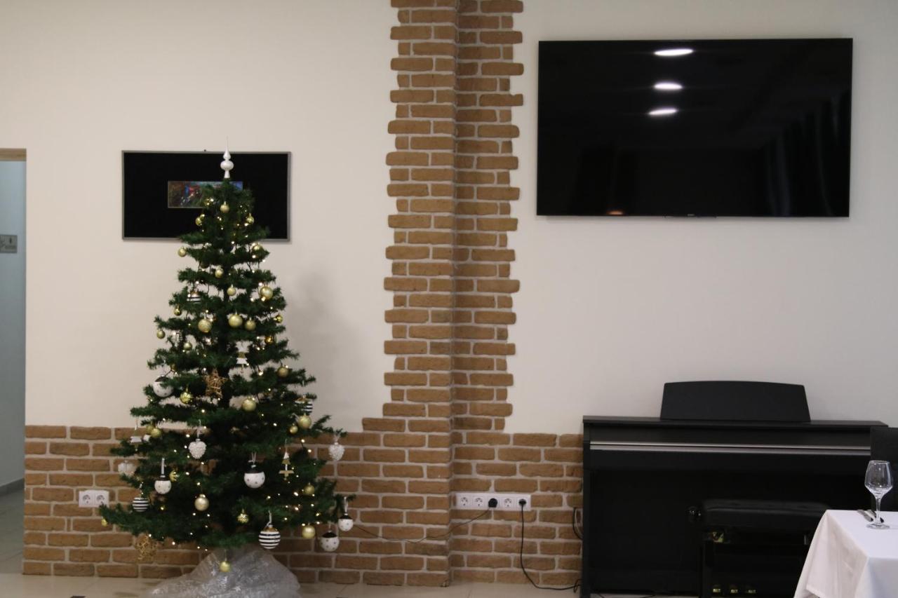 Smart Boutique Hotel Вітебськ Екстер'єр фото